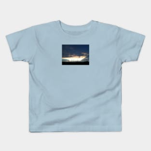 Trapezoidal sunset Kids T-Shirt